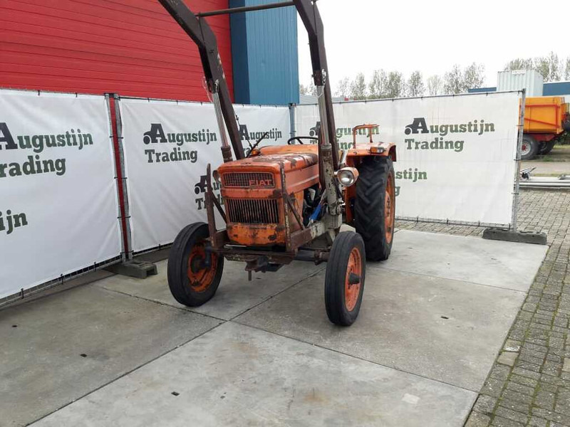 Fiat 450 - Tractor: foto 1 Fiat 450 - Tractor: foto 1