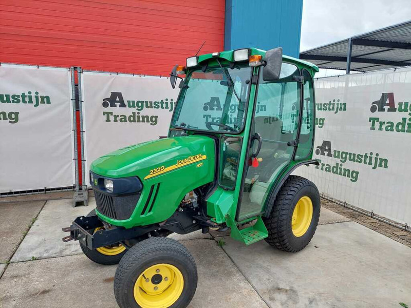 John Deere 2320 - Mini tractor: foto 1 John Deere 2320 - Mini tractor: foto 1
