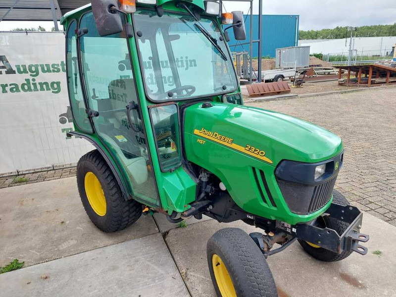 John Deere 2320 - Mini tractor: foto 3 John Deere 2320 - Mini tractor: foto 3