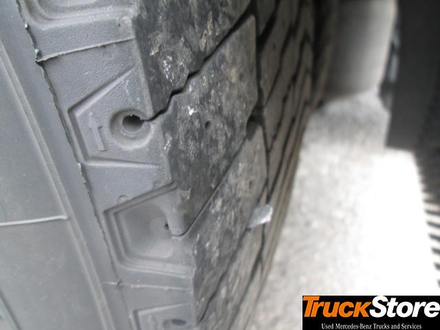 Mercedes-Benz Actros 1845 LS nRL - Cabeza tractora: foto 5 Mercedes-Benz Actros 1845 LS nRL - Cabeza tractora: foto 5