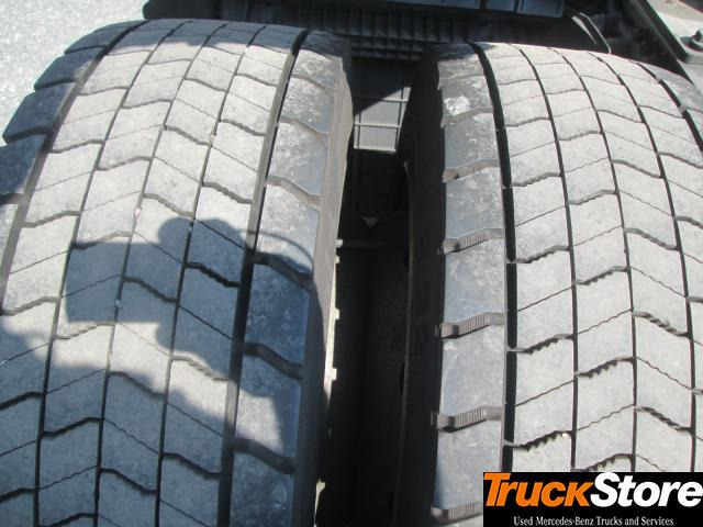 Mercedes-Benz Actros 1845 LS nRL - Cabeza tractora: foto 5 Mercedes-Benz Actros 1845 LS nRL - Cabeza tractora: foto 5