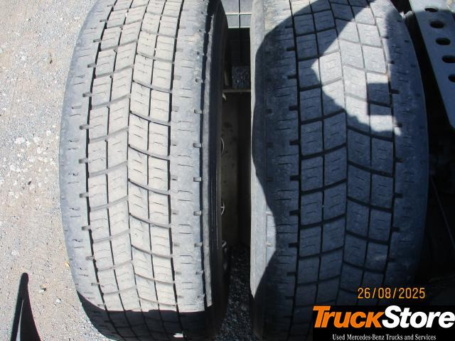Cabeza tractora Mercedes-Benz Actros 1845 LS nRL: foto 10