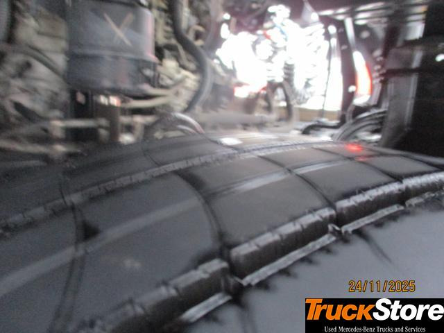 Mercedes-Benz Actros 1845 LS nRL - Cabeza tractora: foto 5 Mercedes-Benz Actros 1845 LS nRL - Cabeza tractora: foto 5