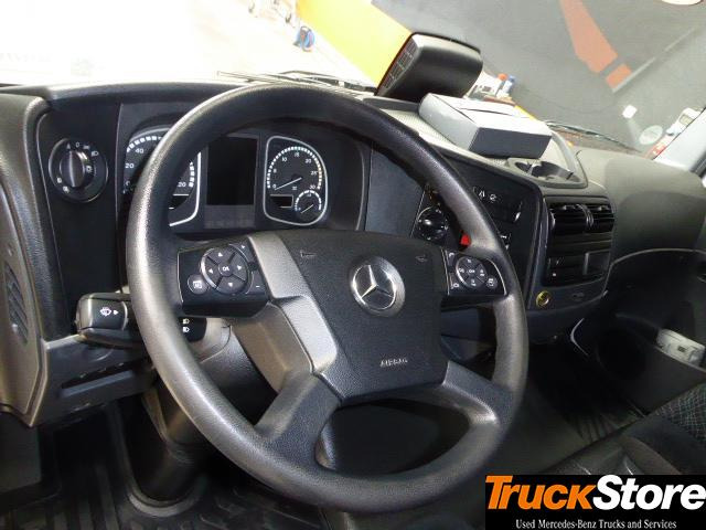 Mercedes-Benz Atego 818 L - Furgoneta caja abierta: foto 4 Mercedes-Benz Atego 818 L - Furgoneta caja abierta: foto 4