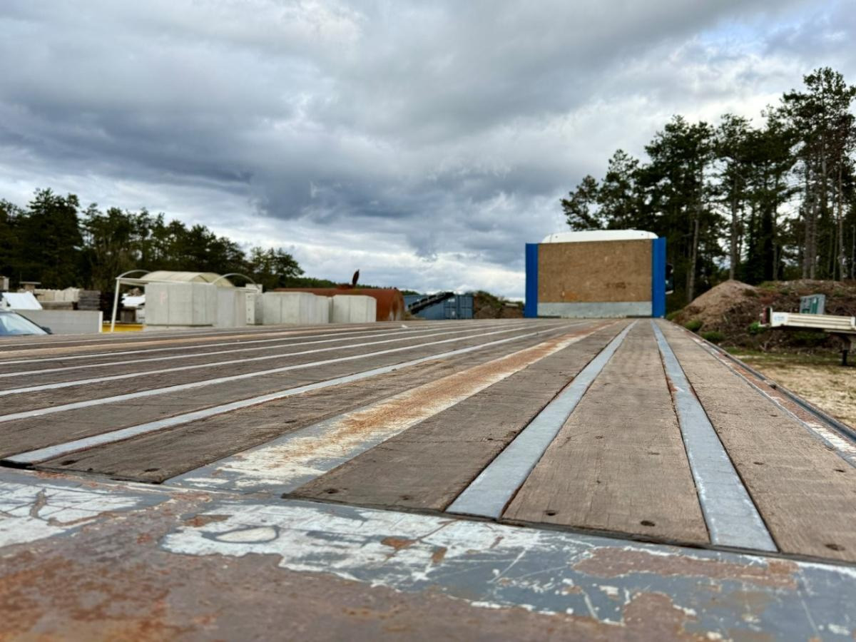 Fruehauf - Semirremolque plataforma/ Caja abierta: foto 4 Fruehauf - Semirremolque plataforma/ Caja abierta: foto 4