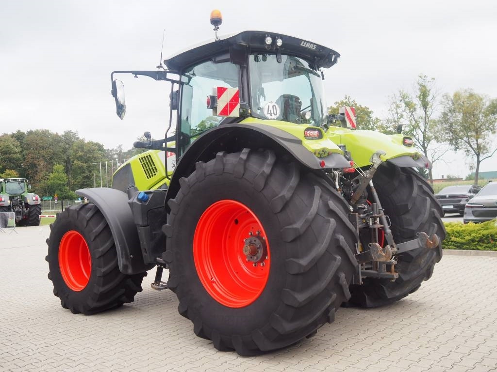 Claas Axion 810 Cmatic - Tractor: foto 2 Claas Axion 810 Cmatic - Tractor: foto 2