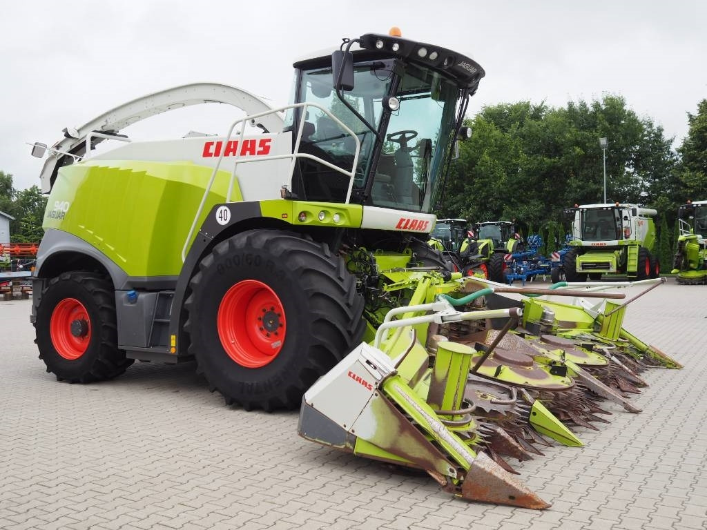 Claas Jaguar 940 4WD + Orbis 600 SD - Cosechadora de forraje: foto 4 Claas Jaguar 940 4WD + Orbis 600 SD - Cosechadora de forraje: foto 4