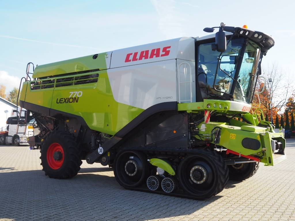 Claas Lexion 770TT 4x4 + V1200 - Cosechadora de granos: foto 4 Claas Lexion 770TT 4x4 + V1200 - Cosechadora de granos: foto 4