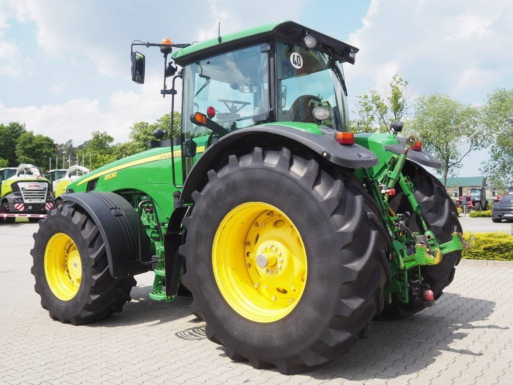 John Deere 8530 GPS - Tractor: foto 2 John Deere 8530 GPS - Tractor: foto 2