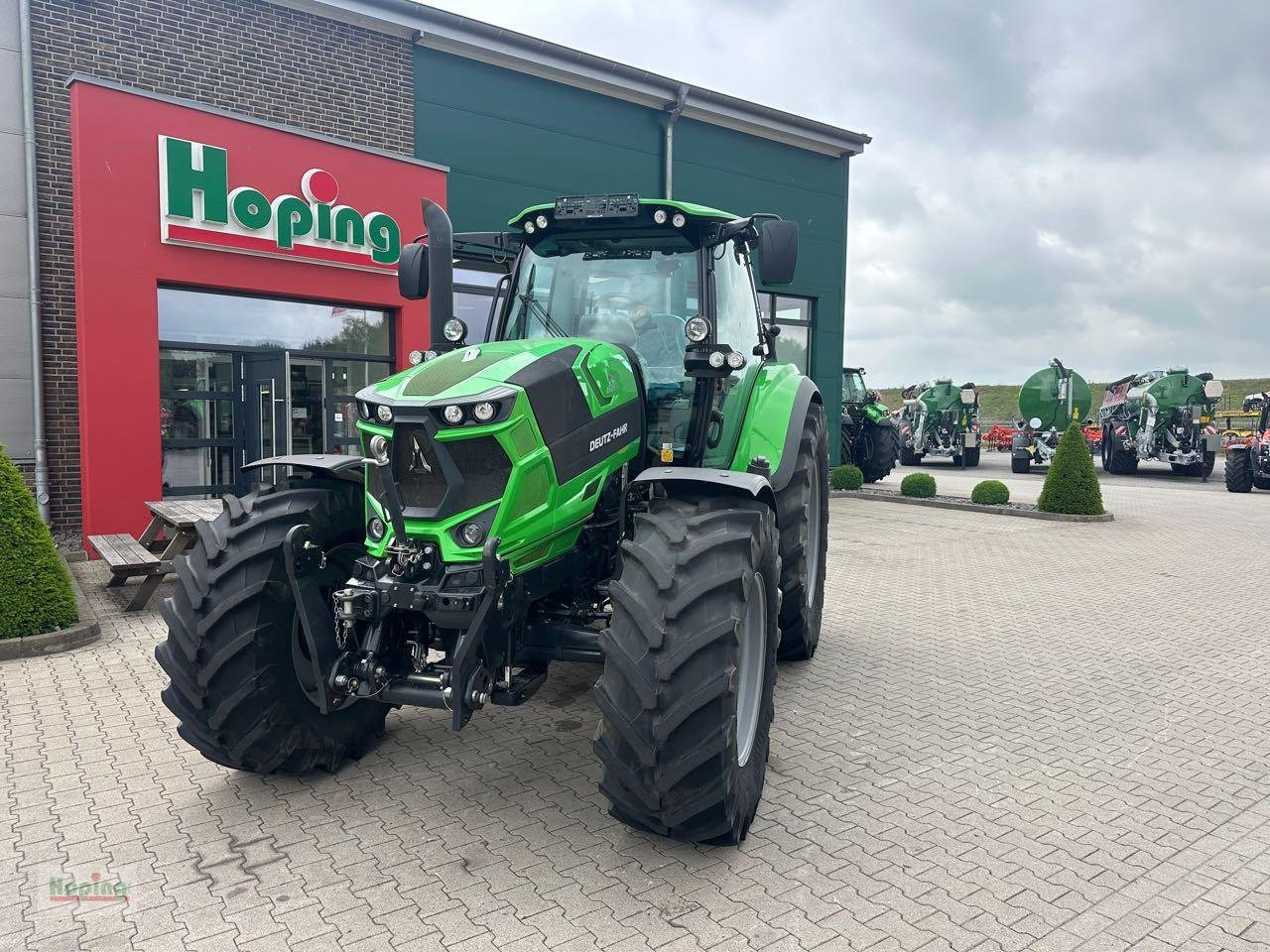 Deutz-Fahr 6165 Agrotron Powers - Tractor: foto 2 Deutz-Fahr 6165 Agrotron Powers - Tractor: foto 2