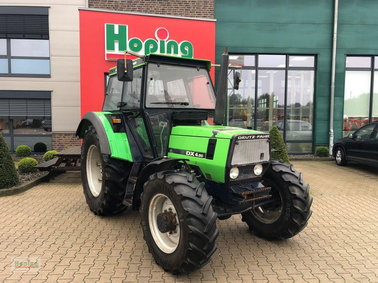 Deutz-Fahr DX 4.50 - Tractor: foto 1 Deutz-Fahr DX 4.50 - Tractor: foto 1