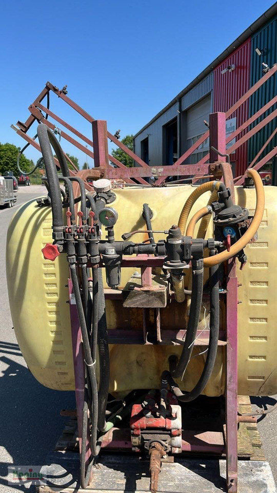Hardi LXY800 - Pulverizador suspendido: foto 3 Hardi LXY800 - Pulverizador suspendido: foto 3