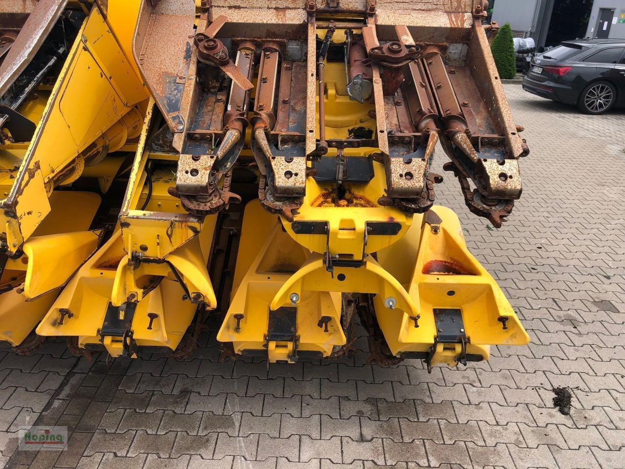 Cabezal de maíz New Holland MF875W: foto 17