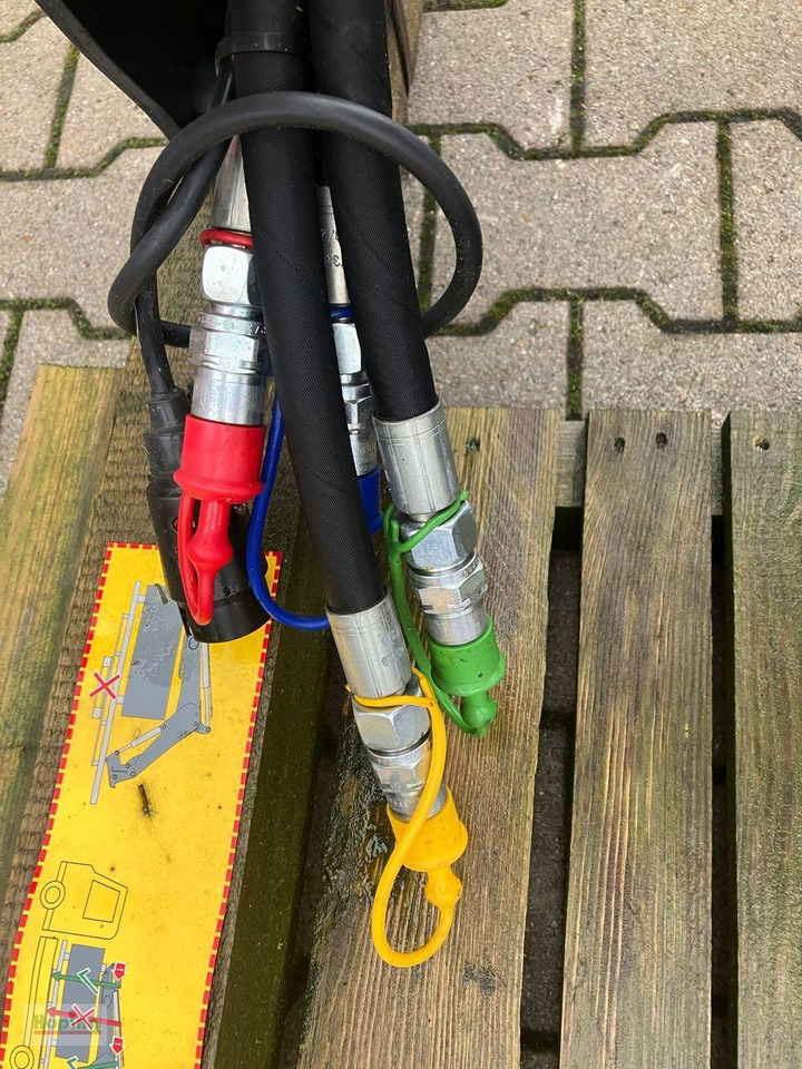 Cargador frontal para tractor nuevo Stoll FZ 41-25: foto 6 Cargador frontal para tractor nuevo Stoll FZ 41-25: foto 6