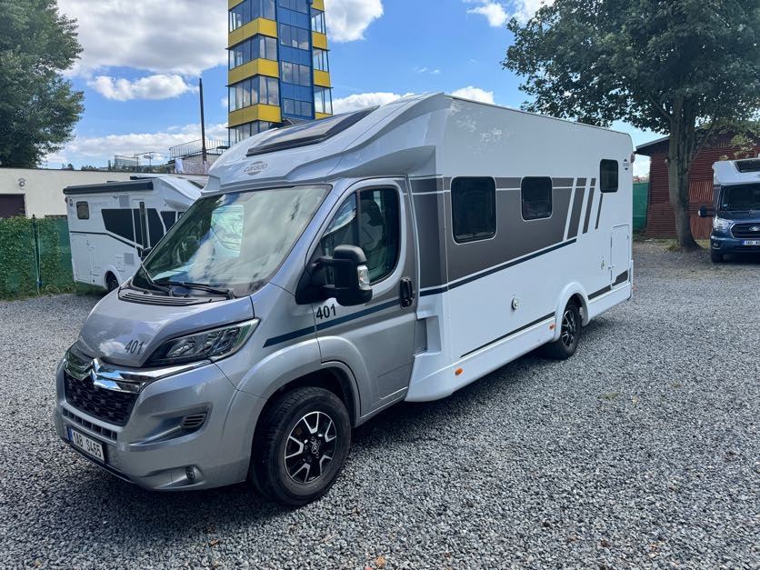 CARADO T447 PRO+ , camera, radio, awning, bike holder, LPG, ALU - Autocaravana perfilada: foto 2 CARADO T447 PRO+ , camera, radio, awning, bike holder, LPG, ALU - Autocaravana perfilada: foto 2