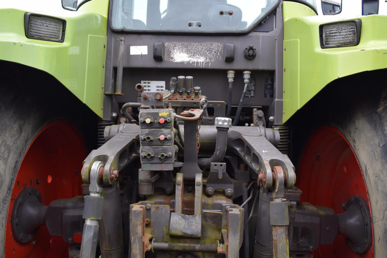 CLAAS Ares 826 RZ - Tractor: foto 4 CLAAS Ares 826 RZ - Tractor: foto 4
