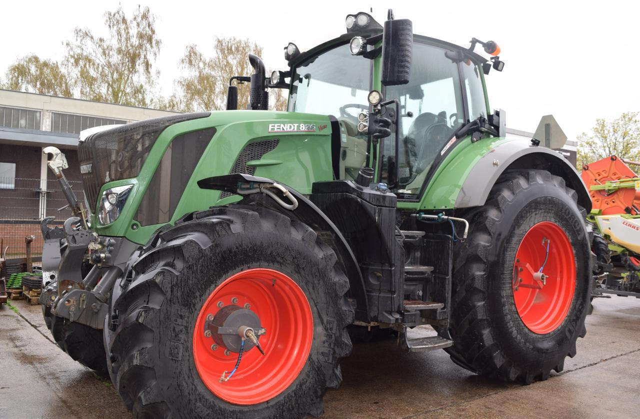 Fendt 826 Vario ProfiPlus - Tractor: foto 2 Fendt 826 Vario ProfiPlus - Tractor: foto 2