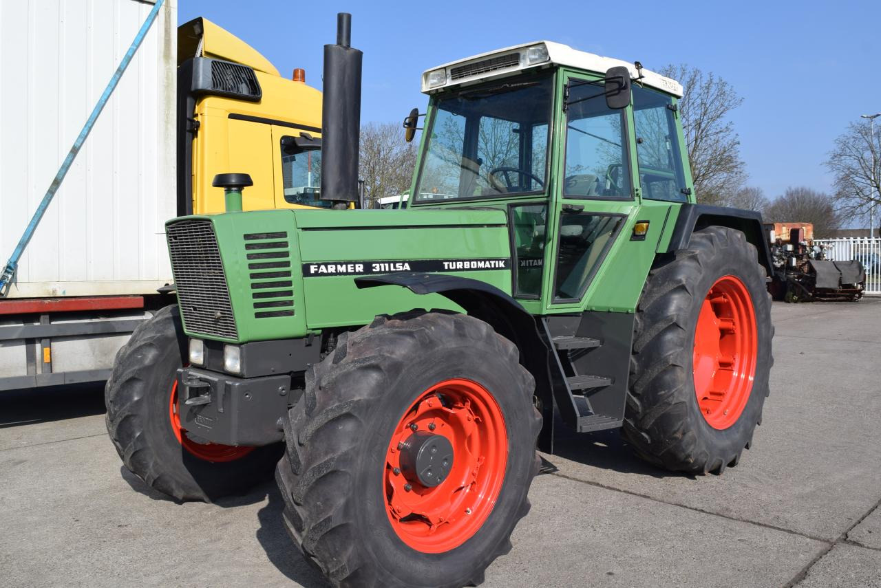 Fendt Farmer 311 LSA - Tractor: foto 2 Fendt Farmer 311 LSA - Tractor: foto 2