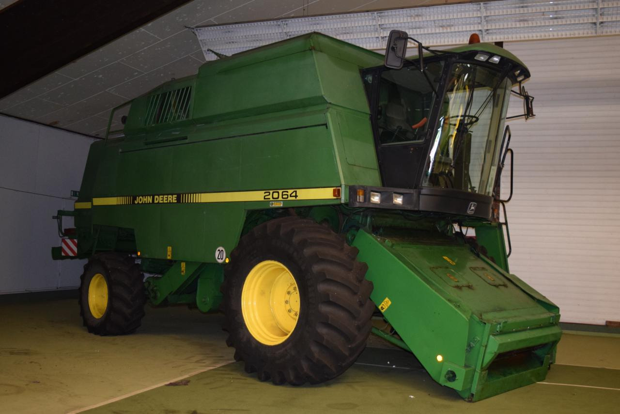John Deere 2064 - Cosechadora de granos: foto 1 John Deere 2064 - Cosechadora de granos: foto 1