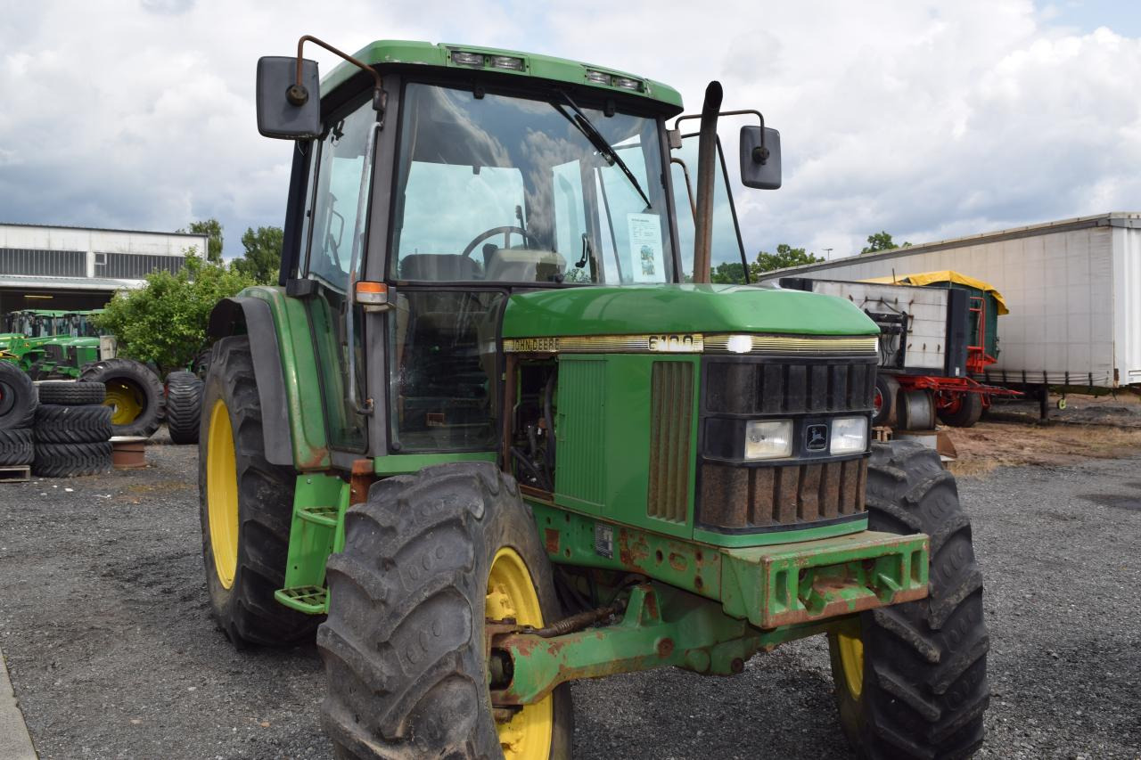 John Deere 6100 - Tractor: foto 4 John Deere 6100 - Tractor: foto 4