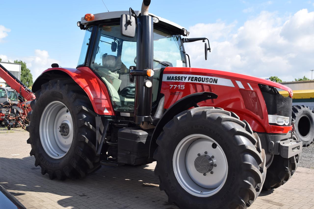 Massey Ferguson MF 7715 Dyna-6 - Tractor: foto 1 Massey Ferguson MF 7715 Dyna-6 - Tractor: foto 1