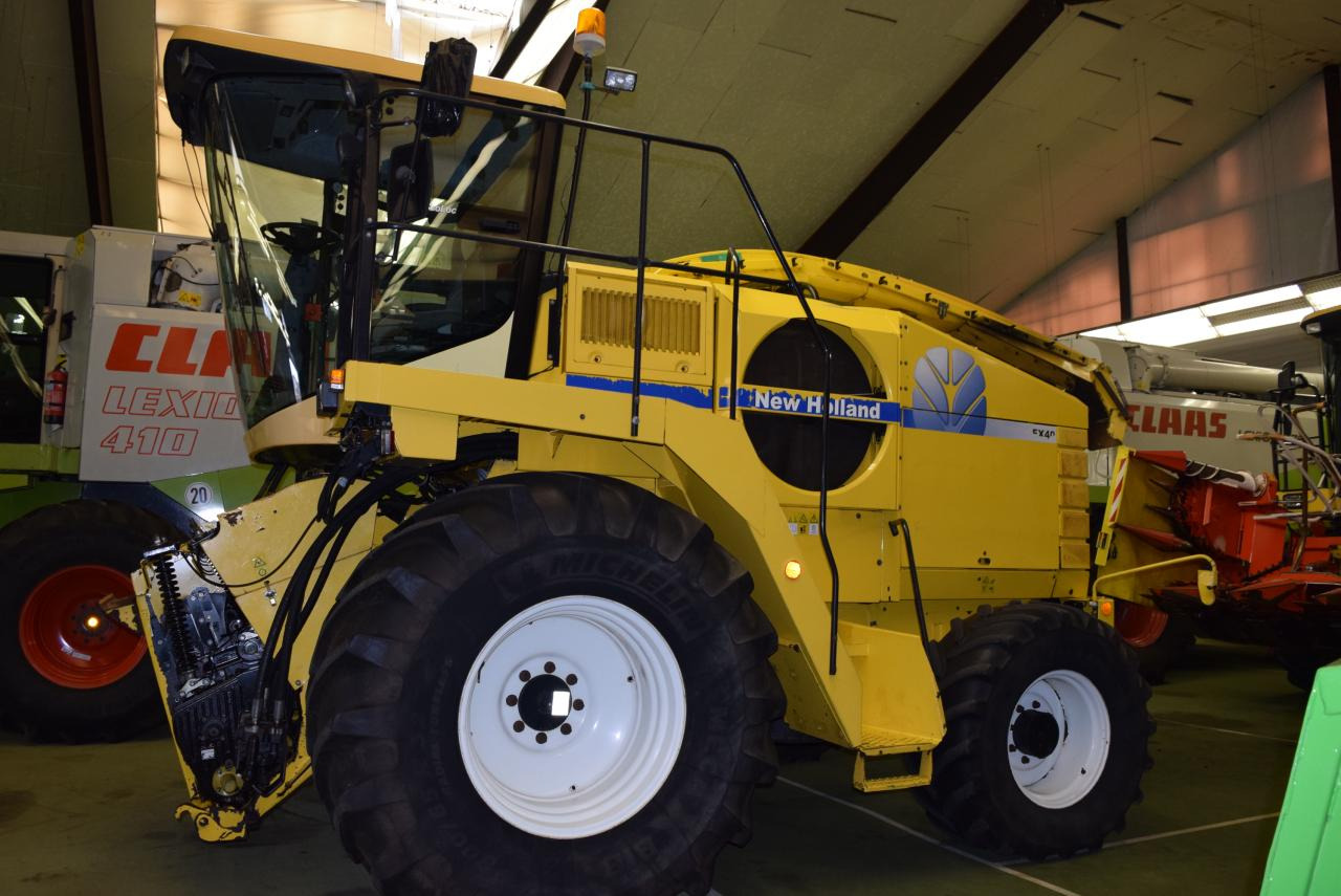 New Holland FX 40 - Cosechadora de forraje: foto 1 New Holland FX 40 - Cosechadora de forraje: foto 1