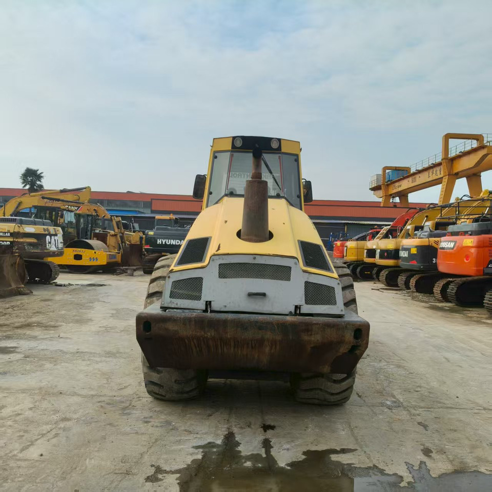BOMAG 226DH - Apisonadora de asfalto: foto 5 BOMAG 226DH - Apisonadora de asfalto: foto 5