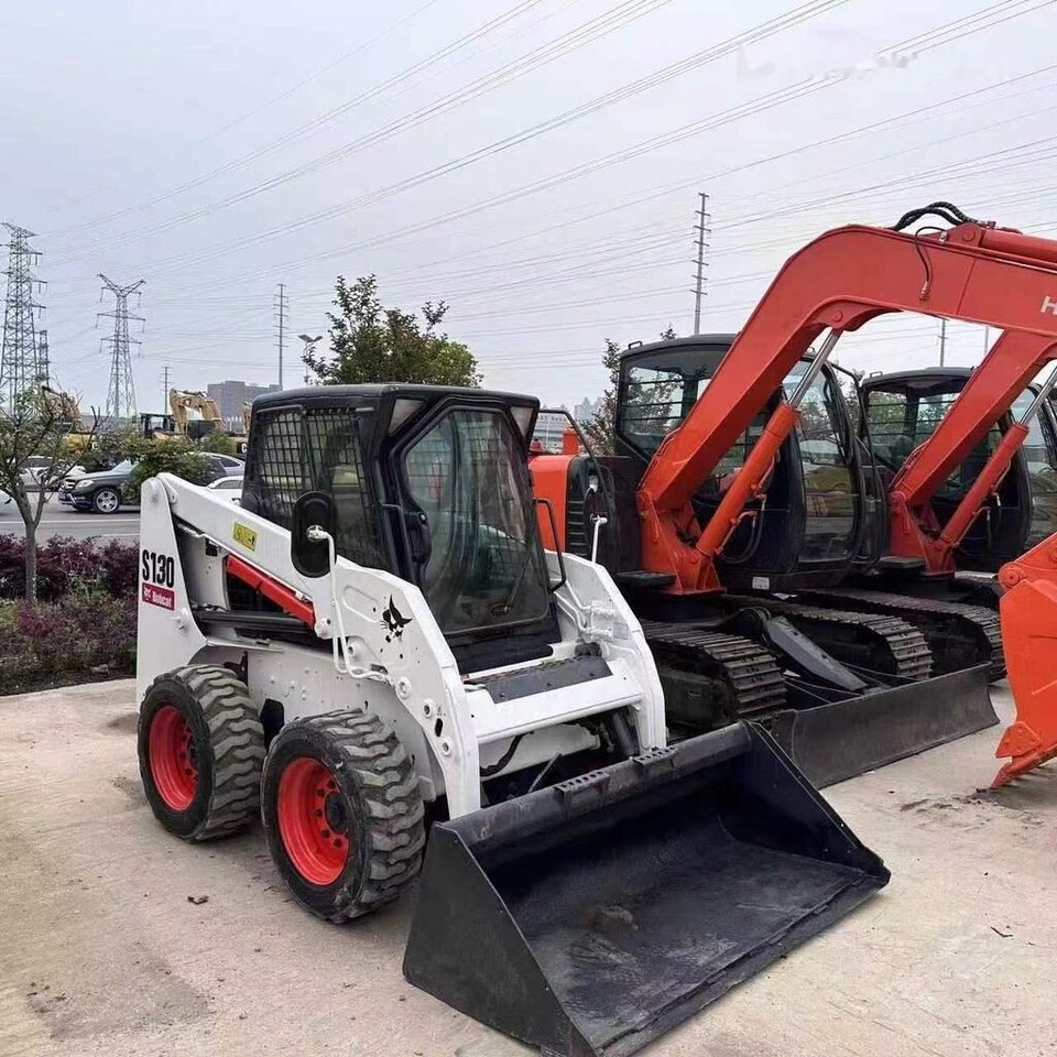 Bobcat S130 - Minicargadora: foto 2 Bobcat S130 - Minicargadora: foto 2