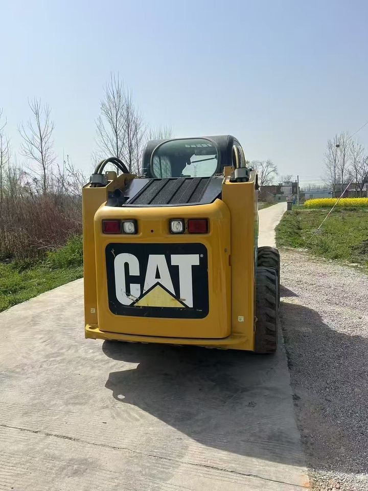 CATERPILLAR 246C - Minicargadora: foto 4 CATERPILLAR 246C - Minicargadora: foto 4