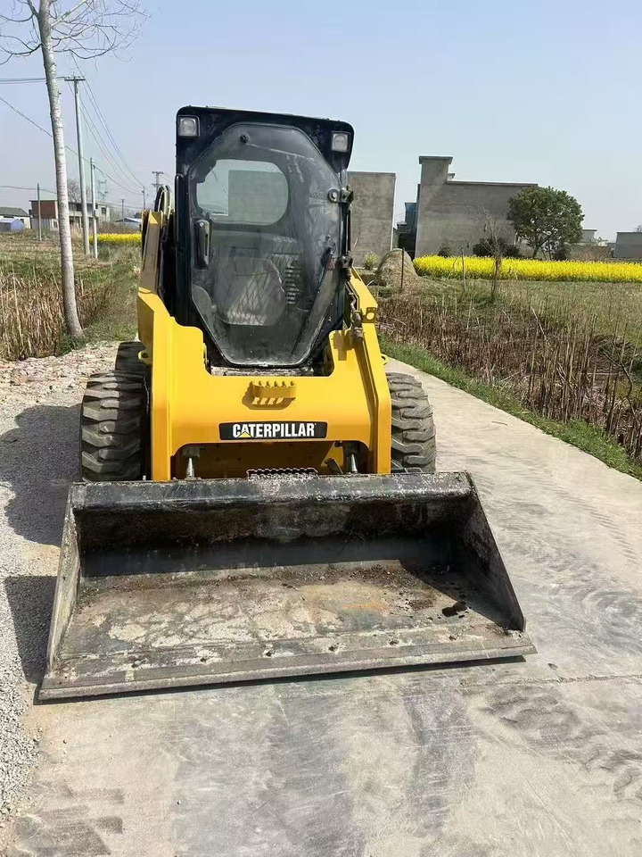 CATERPILLAR 246C - Minicargadora: foto 2 CATERPILLAR 246C - Minicargadora: foto 2