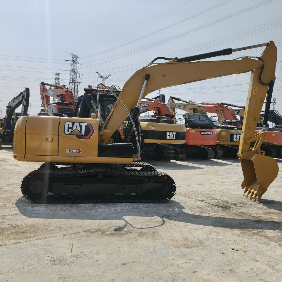 CATERPILLAR 312D2GC - Excavadora de cadenas: foto 2 CATERPILLAR 312D2GC - Excavadora de cadenas: foto 2