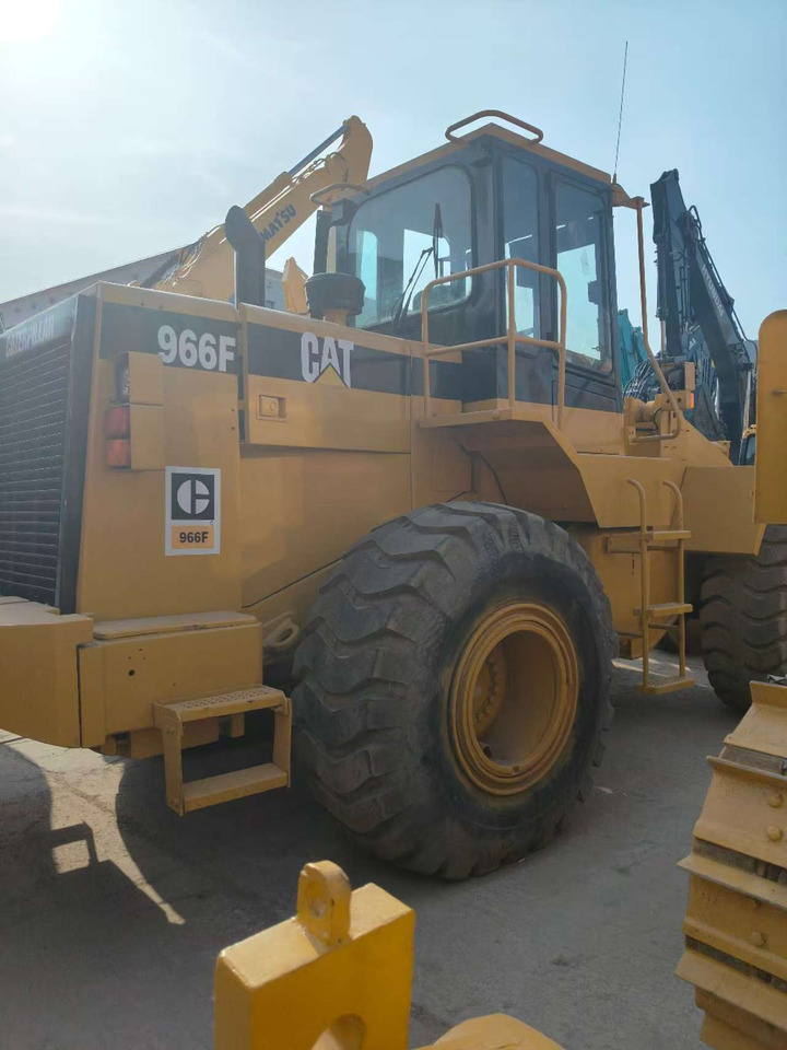 CATERPILLAR 966F - Cargadora de ruedas: foto 2 CATERPILLAR 966F - Cargadora de ruedas: foto 2