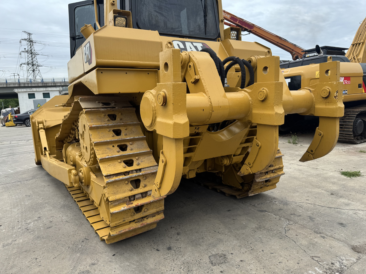 Bulldozer CATERPILLAR D6R: foto 9