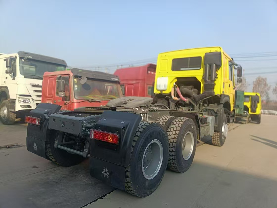 SINOTRUK HOWO - Cabeza tractora: foto 4 SINOTRUK HOWO - Cabeza tractora: foto 4