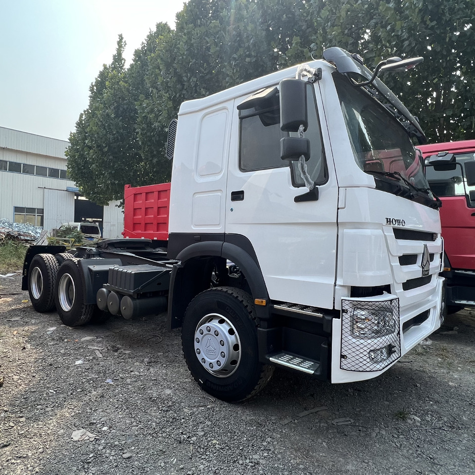 SINOTRUK HOWO tralier head - Cabeza tractora: foto 3 SINOTRUK HOWO tralier head - Cabeza tractora: foto 3