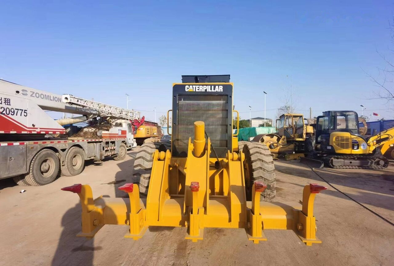 Grader Caterpillar 120K: foto 9