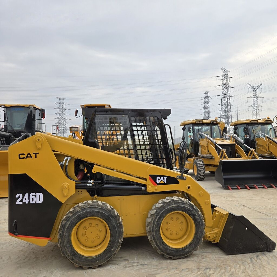 Caterpillar 246D - Minicargadora: foto 3 Caterpillar 246D - Minicargadora: foto 3