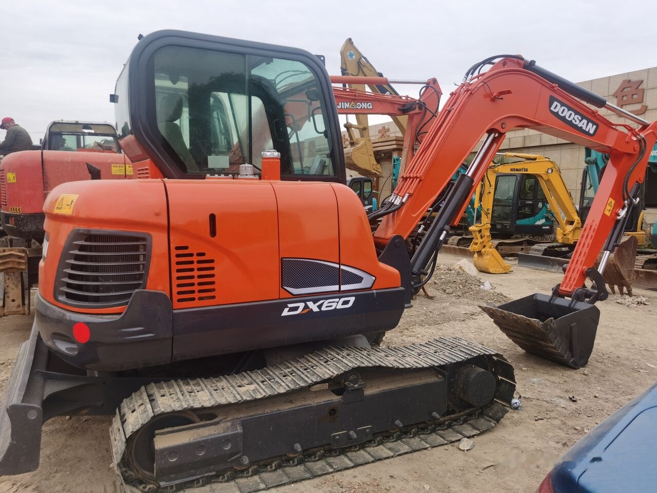 Doosan DX60 - Miniexcavadora: foto 1 Doosan DX60 - Miniexcavadora: foto 1