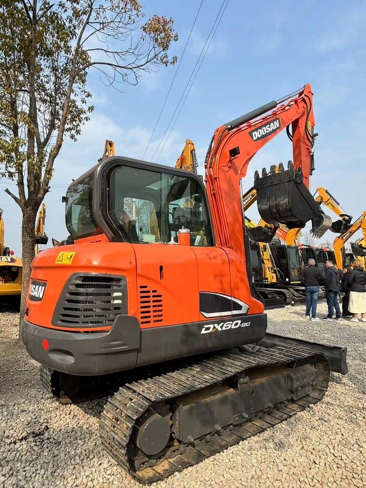 Doosan DX60 - Miniexcavadora: foto 3 Doosan DX60 - Miniexcavadora: foto 3