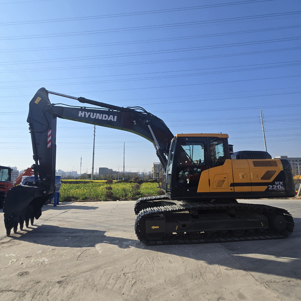 HYUNDAI HX220L - Excavadora de cadenas: foto 1 HYUNDAI HX220L - Excavadora de cadenas: foto 1