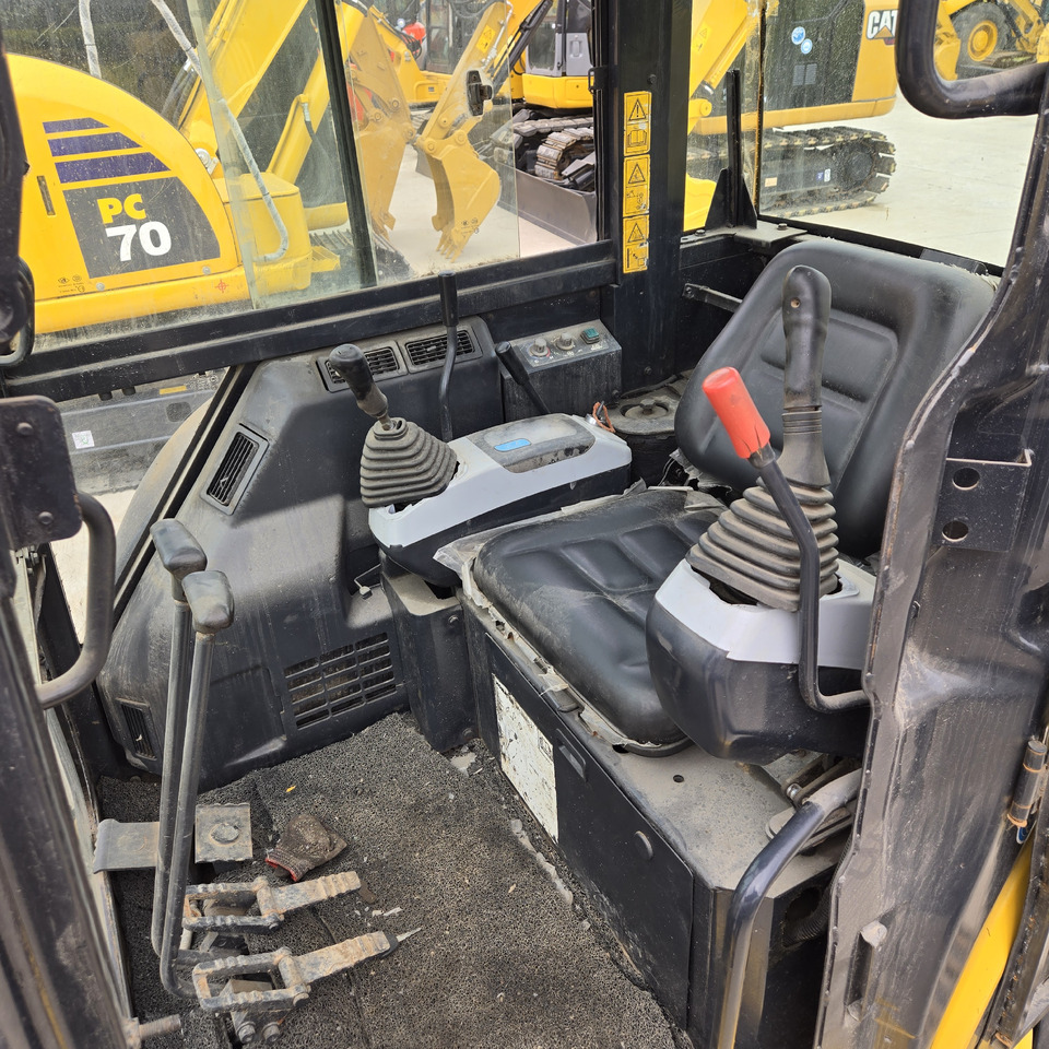 KOMATSU PC35MR - Miniexcavadora: foto 5 KOMATSU PC35MR - Miniexcavadora: foto 5