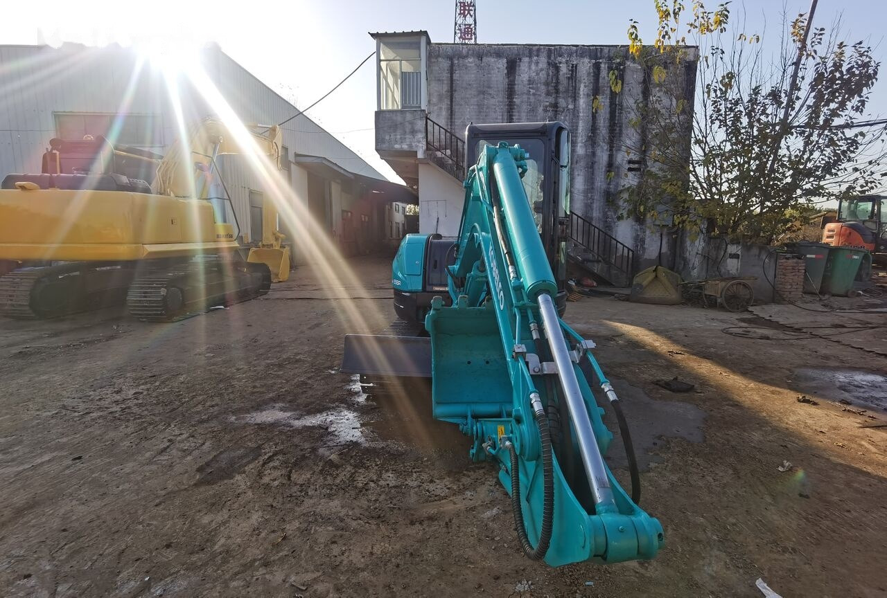 Kobelco SK55SR - Miniexcavadora: foto 2 Kobelco SK55SR - Miniexcavadora: foto 2