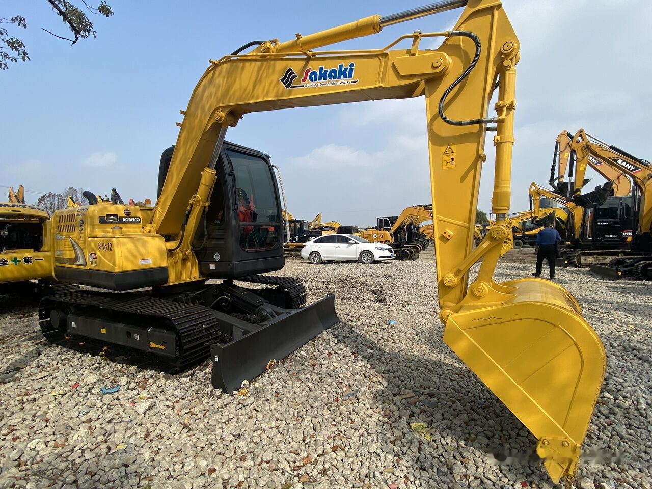 Kobelco SK75-8 - Miniexcavadora: foto 3 Kobelco SK75-8 - Miniexcavadora: foto 3