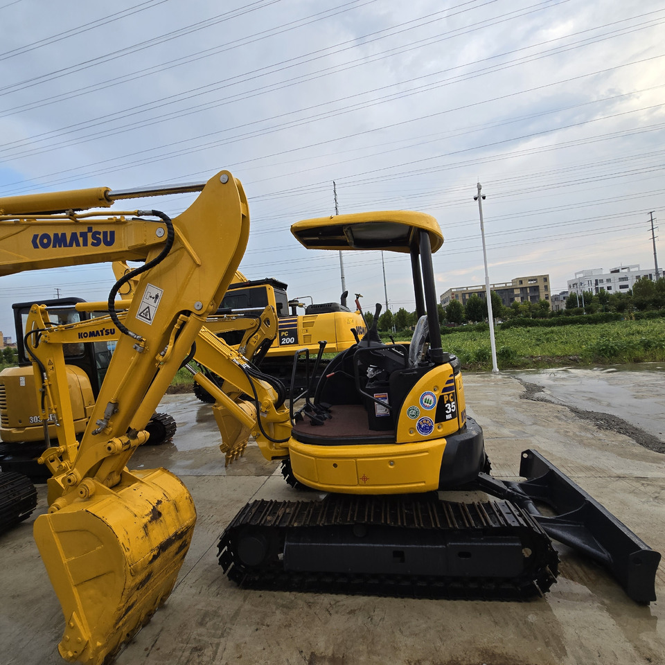 Komatsu PC35MR - Miniexcavadora: foto 2 Komatsu PC35MR - Miniexcavadora: foto 2