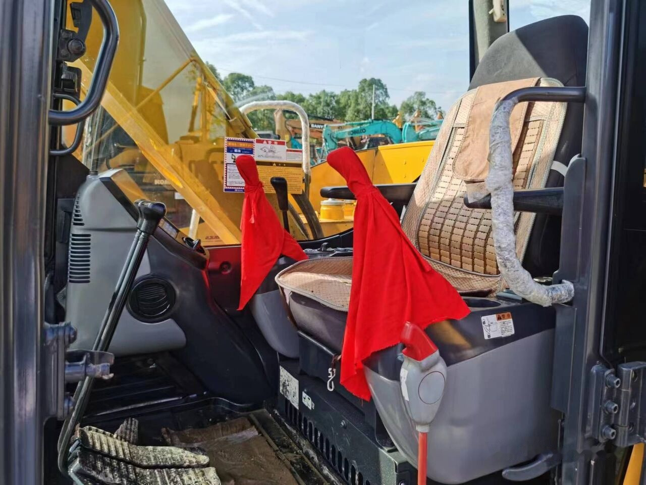 Komatsu PC70-8 - Miniexcavadora: foto 5 Komatsu PC70-8 - Miniexcavadora: foto 5