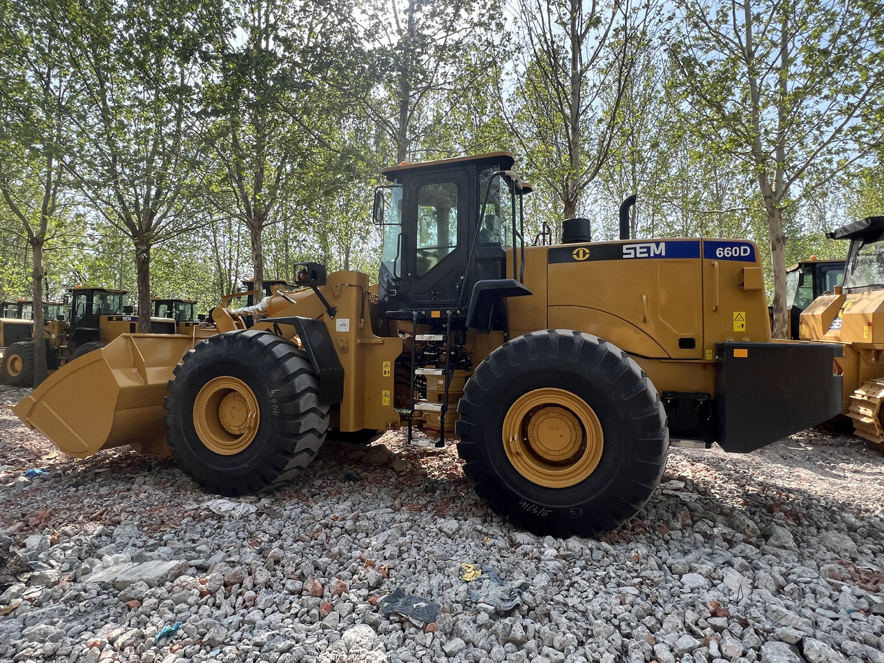 SEM SEM660D - Cargadora de ruedas: foto 1 SEM SEM660D - Cargadora de ruedas: foto 1