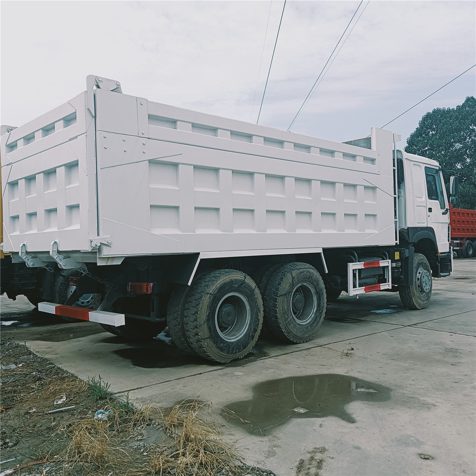 Camión volquete SINOTRUK HOWO 6x4: foto 7