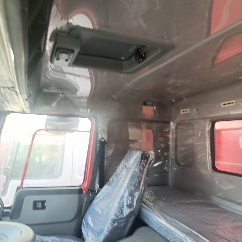 Camión volquete SINOTRUK HOWO 8x4: foto 7 Camión volquete SINOTRUK HOWO 8x4: foto 7