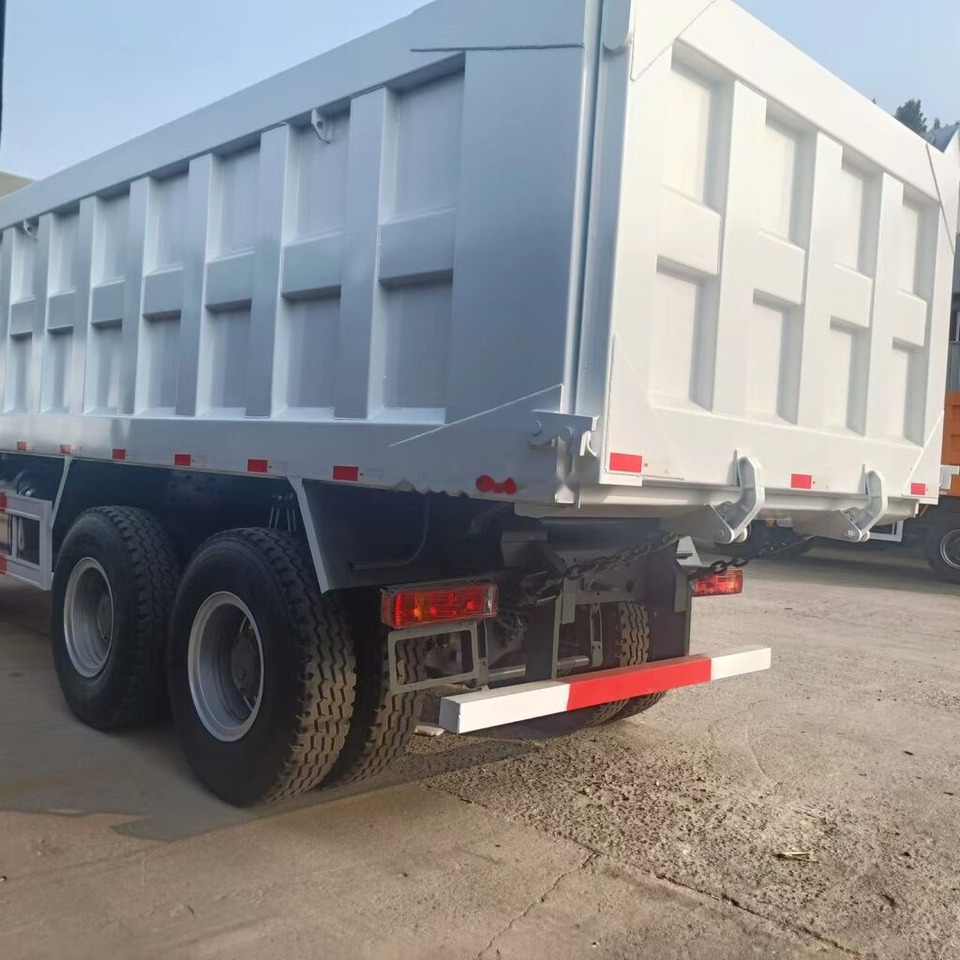 Camión volquete Sinotruk Howo 6*4: foto 6