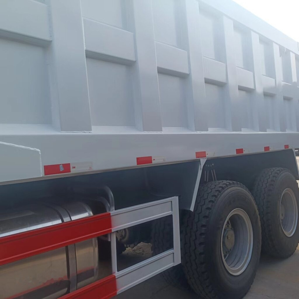 Camión volquete Sinotruk Howo 6*4: foto 13